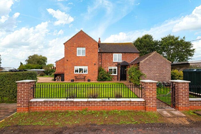 4 Bedroom Detached House For Sale In Chapel Lane, Toynton St. Peter, PE23