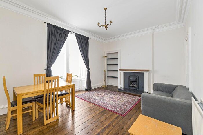 2 Bedroom Flat For Sale In / Livingstone Place, Marchmont, Edinburgh, EH9