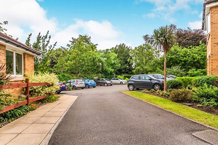 1 Bedroom Flat To Rent In Cavendish Road, Sutton, Surrey, SM2