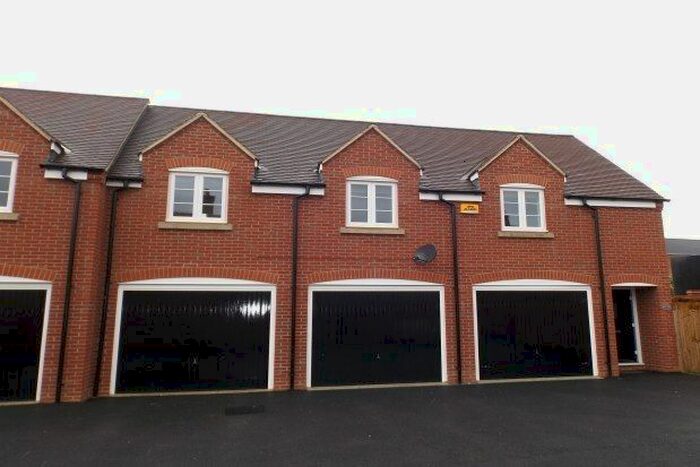 2 Bedroom Property To Rent In Wessex Close, Bedford, MK40