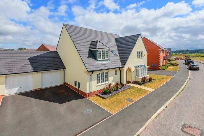 4 Bedroom Detached House For Sale In Knight Road, Wells, BA5