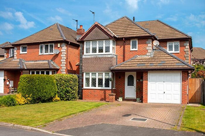 4 Bedroom Semi-Detached House To Rent In Pendle View, Brockhall Village, BB6