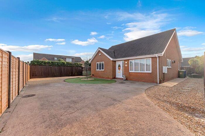 2 Bedroom Detached Bungalow For Sale In Cyrano Way, Grimsby, DN37