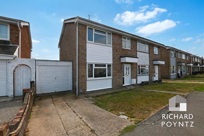 3 Bedroom Semi-Detached House For Sale In Southwalters, Canvey Island, SS8