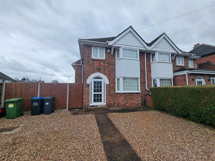 3 Bedroom Semi-Detached House To Rent In Grosvenor Road, Leamington Spa, CV31