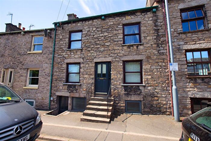 3 Bedroom Terraced House For Sale In Church Street, Milnthorpe, LA7