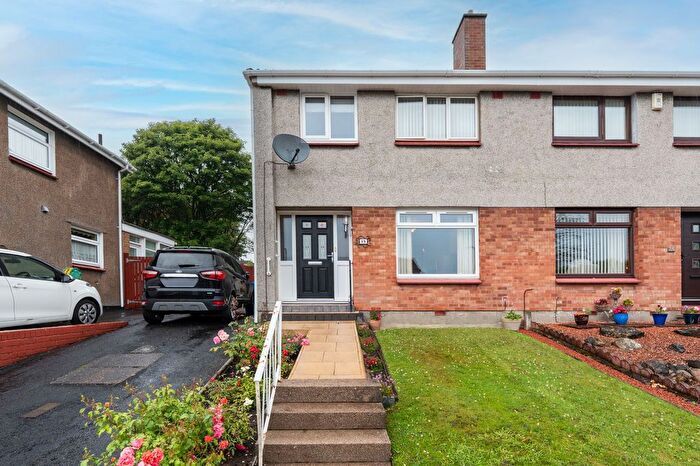 3 Bedroom Semi-Detached House For Sale In Annsmuir Place, Kirkcaldy, KY2