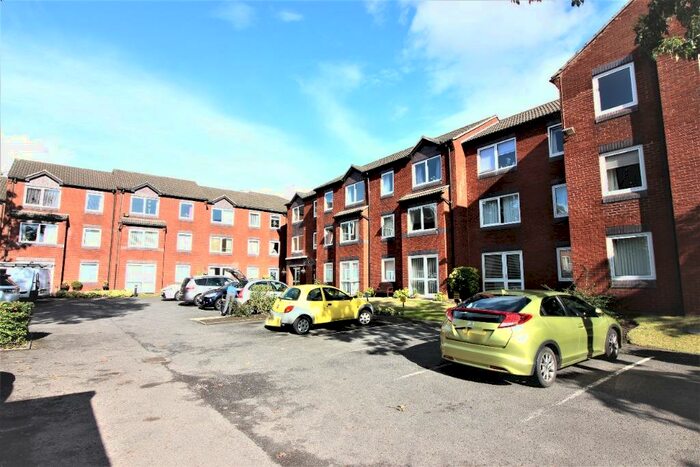1 Bedroom Flat To Rent In Park Road, Southport, PR9