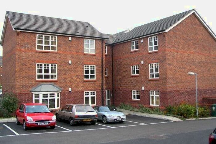 2 Bedroom Flat To Rent In Cleeves Court, Nottingham, NG7