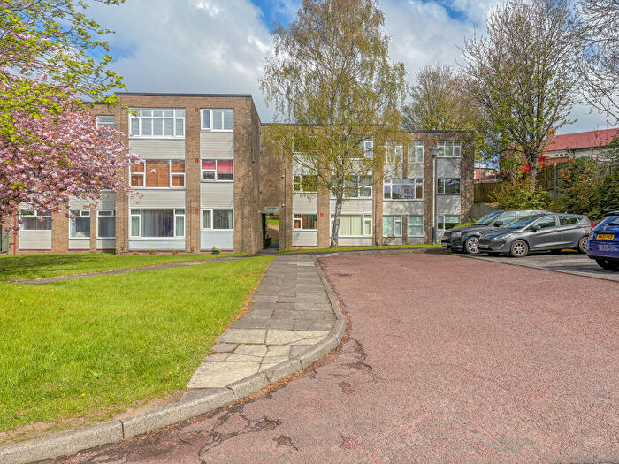 2 Bedroom Apartment For Sale In Goldstone, Pimlico Court, Low Fell, Gateshead, NE9