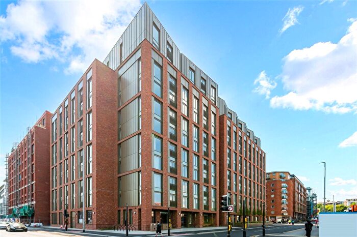 1 Bedroom Apartment To Rent In Spinners Yard, Skinner Ln, LS7