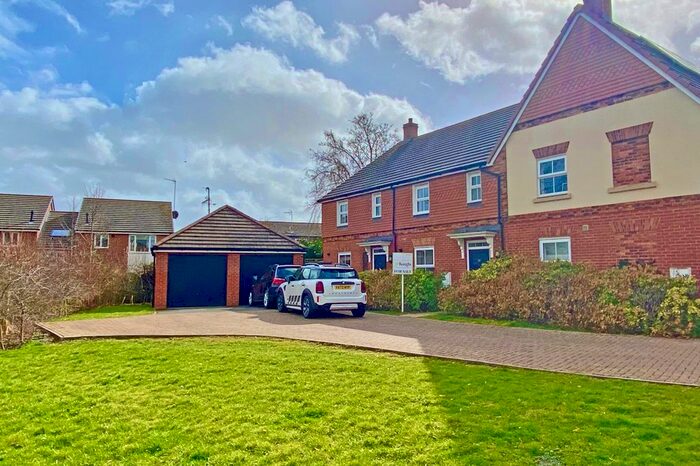 3 Bedroom Terraced House To Rent In Imray Place, Wallingford, OX10