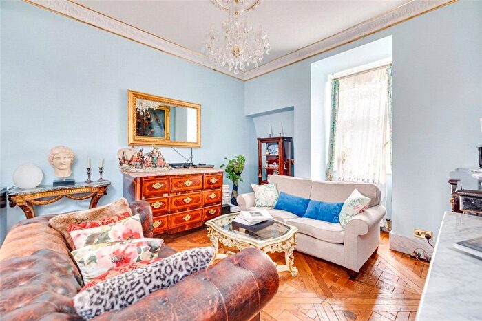 1 Bedroom Flat For Sale In Sloane Gardens, Chelsea, London, SW1W