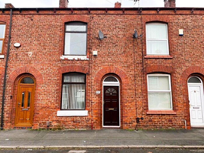 2 Bedroom Terraced House For Sale In Co-Operation Street, Failsworth, M35