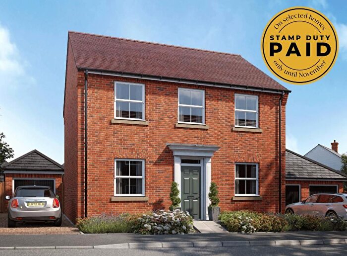 3 Bedroom Detached House For Sale In Fiddleford Ridge, Sturminster Newton, DT10