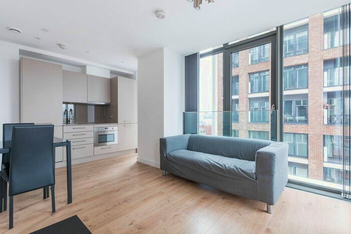 Studio For Sale In Great Eastern Road, Stratford, London, E15