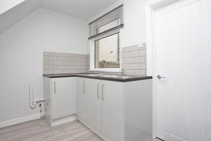 3 Bedroom Terraced House For Sale In Wyndham Road, Dover, Kent, CT17
