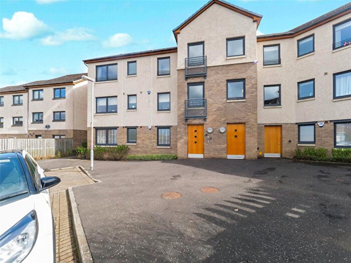 2 Bedroom Flat For Sale In Seres Drive, Clarkston, Lanarkshire, G76