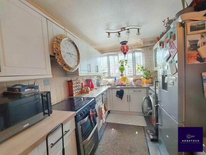 3 Bedroom Terraced House For Sale In Wood Street, Middleton, Manchester, M24