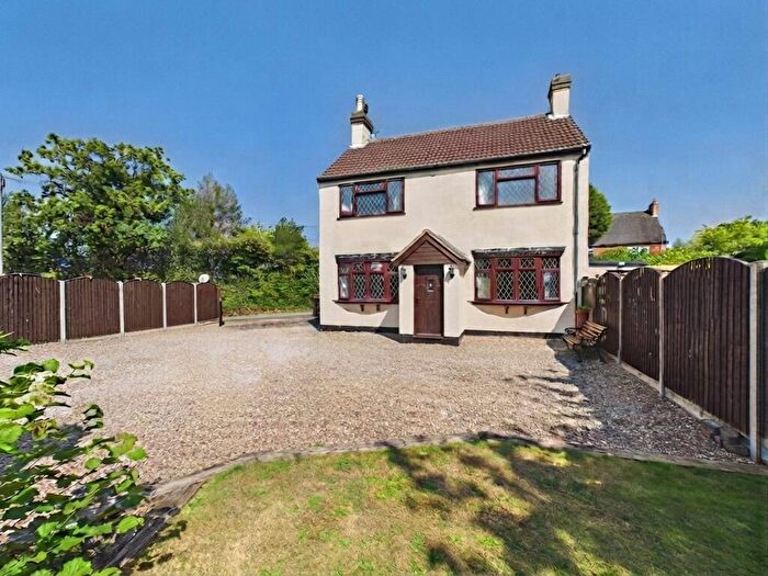 4 Bedroom Detached House For Sale In Moor Lane, Amington, Tamworth, B77