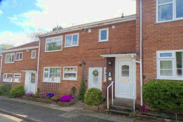 2 Bedroom Flat To Rent In Storeton Close, Prenton, CH43