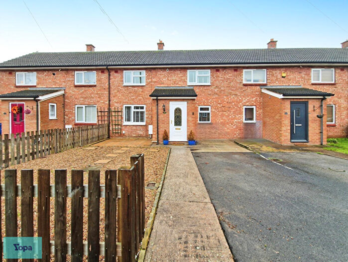 2 Bedroom Terraced House For Sale In Sycamore Drive, Auckley, Doncaster, DN9