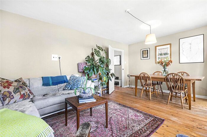 3 Bedroom Apartment To Rent In Kedleston Court, Redwald Road, Hackney, London, E5