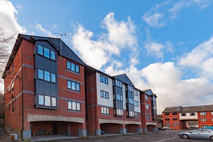 1 Bedroom Flat To Rent In Cameron Court, Banbury, OX16