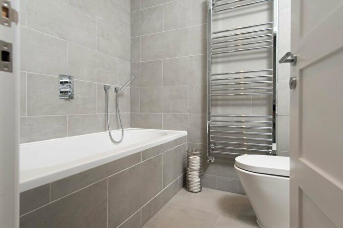 2 Bedroom Flat To Rent In Belford Road, Harrogate, North Yorkshire, HG1