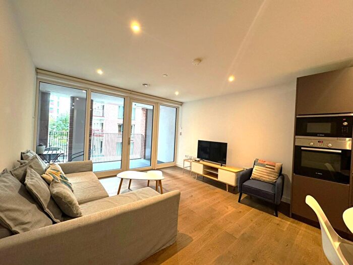 2 Bedroom Flat To Rent In Weymouth Building, Elephant Park, Deacon Street, London, SE17