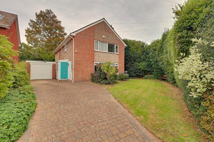 4 Bedroom Detached House For Sale In Southbrook Road, Langstone, Havant, PO9