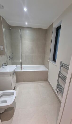 3 Bedroom Flat To Rent In Bridgehill Close, Wembley, HA0