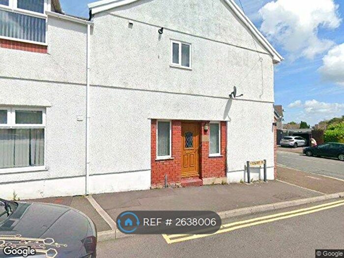 2 Bedroom Flat To Rent In Brynhyfryd, Swansea, SA5