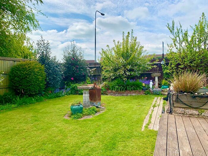2 Bedroom Detached Bungalow For Sale In York Road, Bexhill-On-Sea, TN40