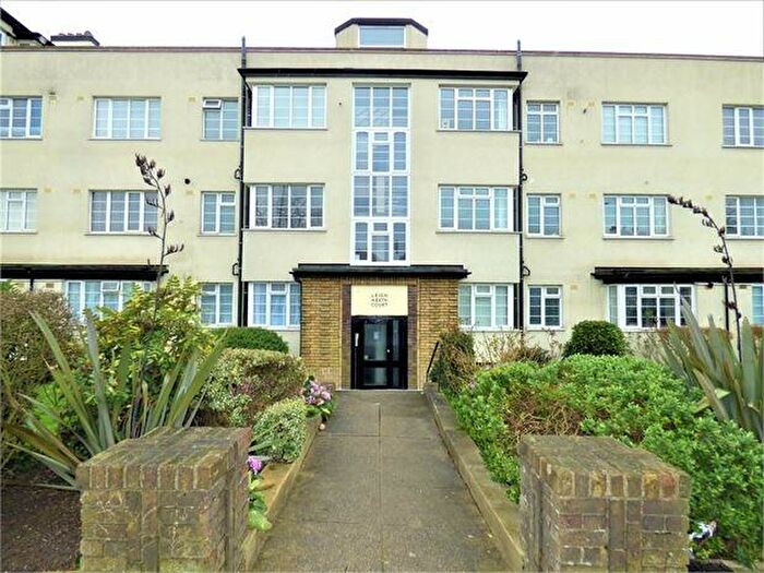 2 Bedroom Apartment To Rent In London Road, Leigh On Sea, Leigh On Sea, SS9