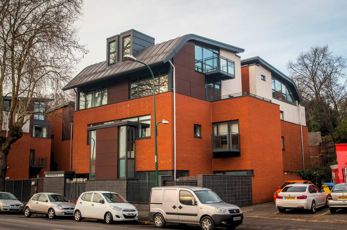 2 Bedroom Apartment To Rent In Castle Boulevard, Nottingham, NG7