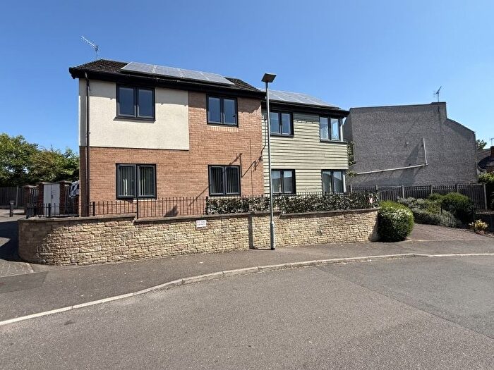 2 Bedroom Flat For Sale In Chiberworde Avenue, Rotherham, S61