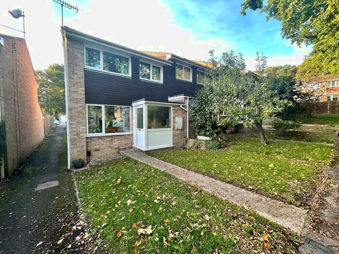 3 Bedroom Semi-Detached House To Rent In Melville Close, Lordswood, SO16