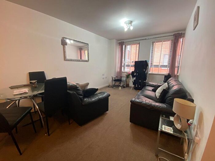 2 Bedroom Flat To Rent In City Gate, Blantyre Street, Manchester, M15