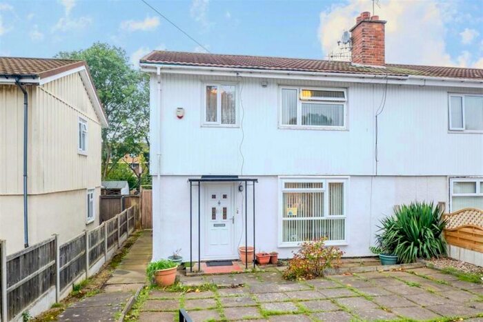 3 Bedroom Semi-Detached House To Rent In Bellevue Road, Birmingham, B26