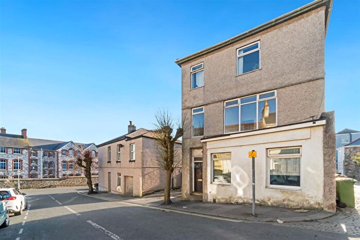 1 Bedroom Flat To Rent In Pentyre Terrace, Plymouth, PL4