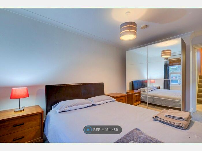 2 Bedroom Flat To Rent In Craster Road, London, SW2