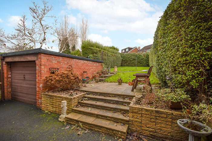 3 Bedroom Semi-Detached House For Sale In West Bank Road, Allestree, DE22
