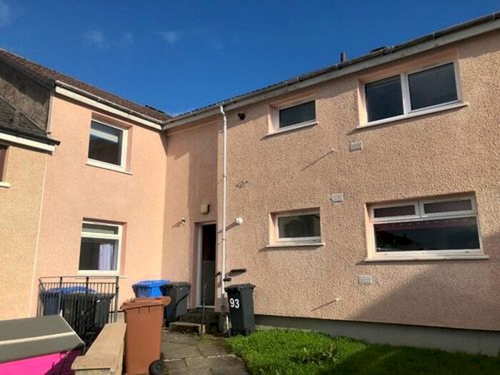 2 Bedroom Flat To Rent In Woodend Walk, Armadale EH48