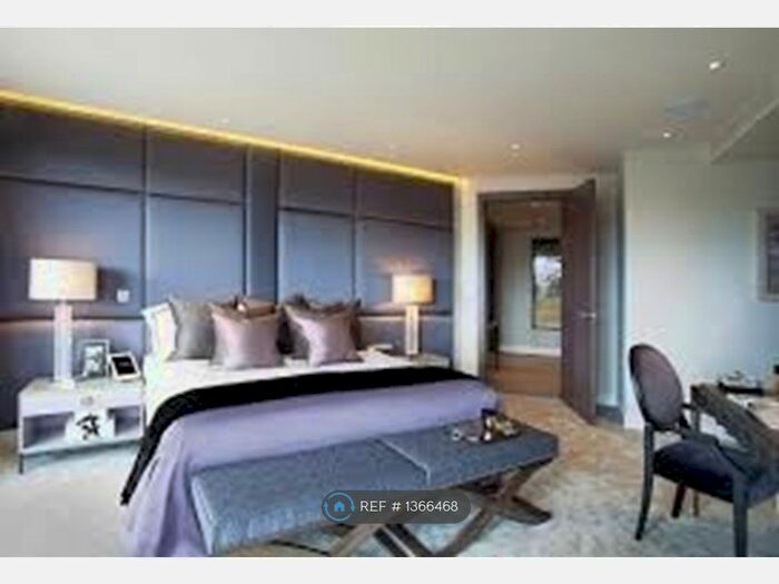 3 Bedroom Flat To Rent In Meadows House, London, SW6