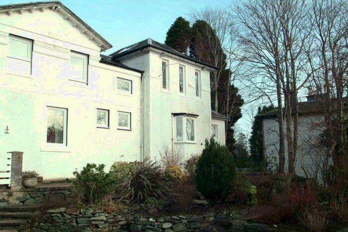 2 Bedroom Mews To Rent In Woodstone Court, Rhu, G84