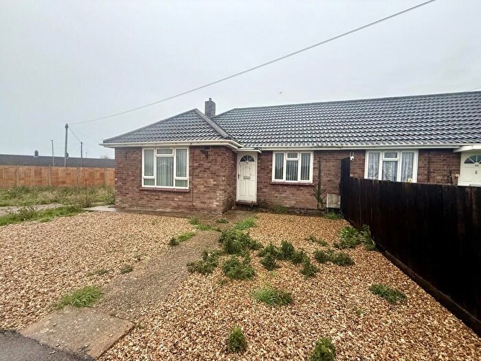 2 Bedroom Semi-Detached Bungalow For Sale In Queensway, Chatteris, Cambs., PE16