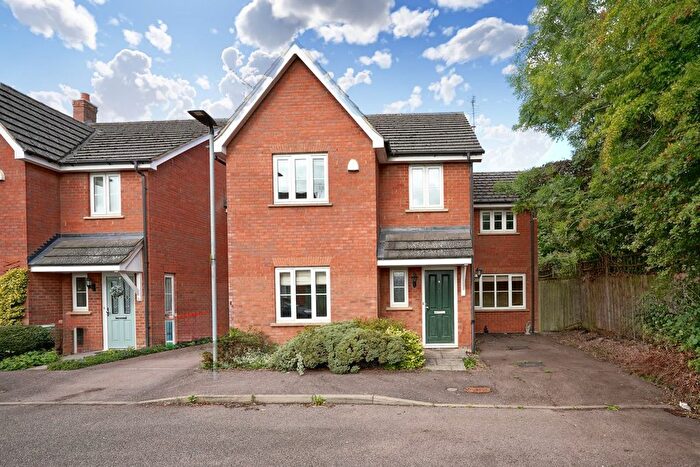 4 Bedroom Terraced House For Sale In Beanfield Close, Riseley, Bedford, MK44