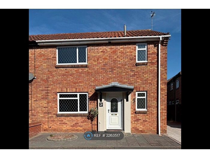 4 Bedroom Semi-Detached House To Rent In St. Giles Close, Maldon, CM9