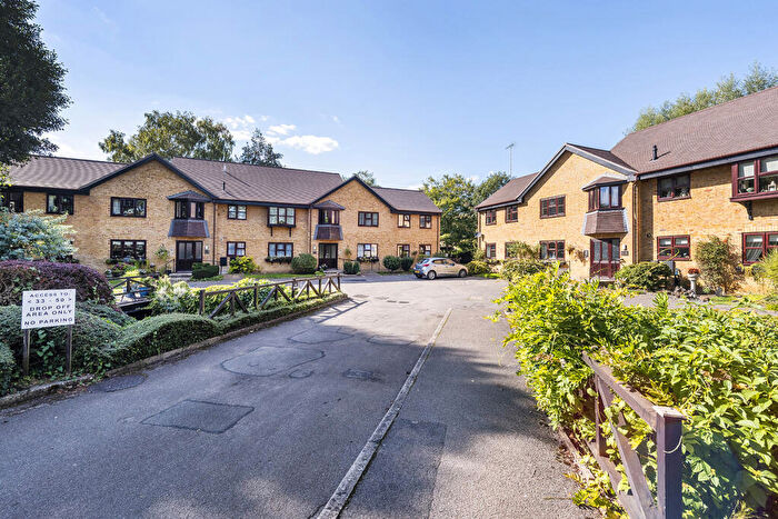 2 Bedroom Flat For Sale In Old Mill Close, Eynsford, DA4